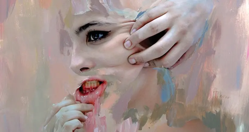 Entre peinture et collages, Rosanna Jones torture ses photos (et c’est très beau)