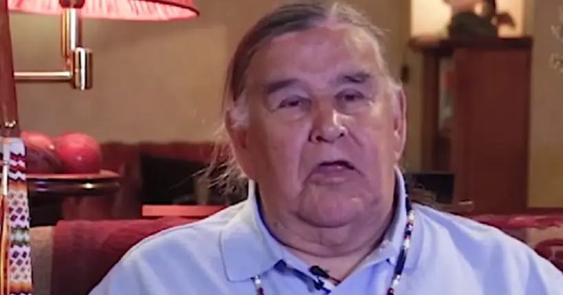 Vidéo : le Speech de Clyde Bellecourt, chef amérindien, cofondateur de l’Indian American Movement
