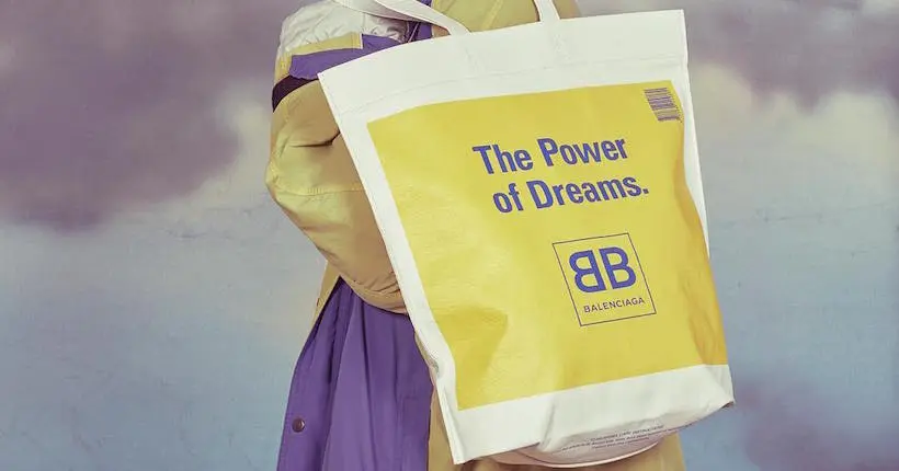 Le dernier it-bag de Balenciaga est inspiré d’un sac de supermarché allemand