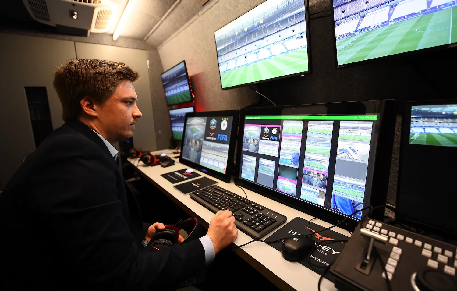 Breaking news : l’arbitrage vidéo devrait être utilisé en Ligue 1 la saison prochaine