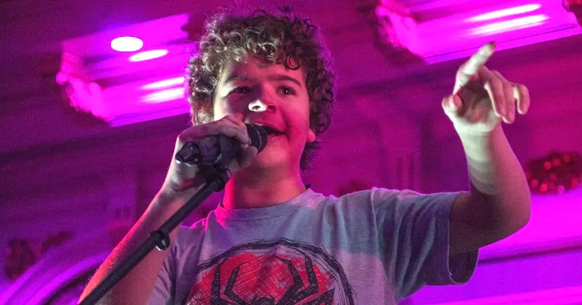 Vidéo : Gaten Matarazzo reprend Fall Out Boy et Paramore en live avec son groupe