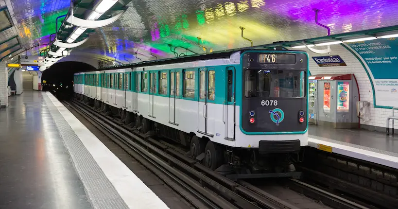 Le ticket de métro parisien va bien disparaître en 2021