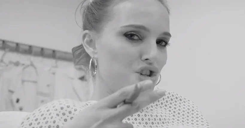 Vidéo : Natalie Portman balance un nouveau freestyle de rap chaud bouillant