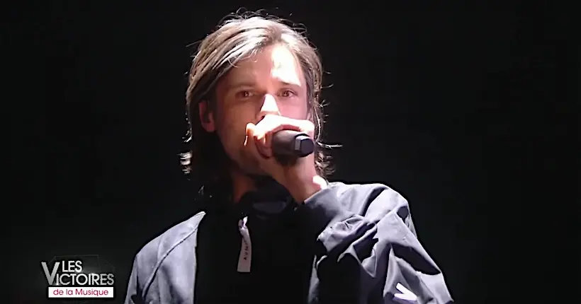 Vidéo : “San”, la performance sobre et intense d’Orelsan aux Victoires de la Musique