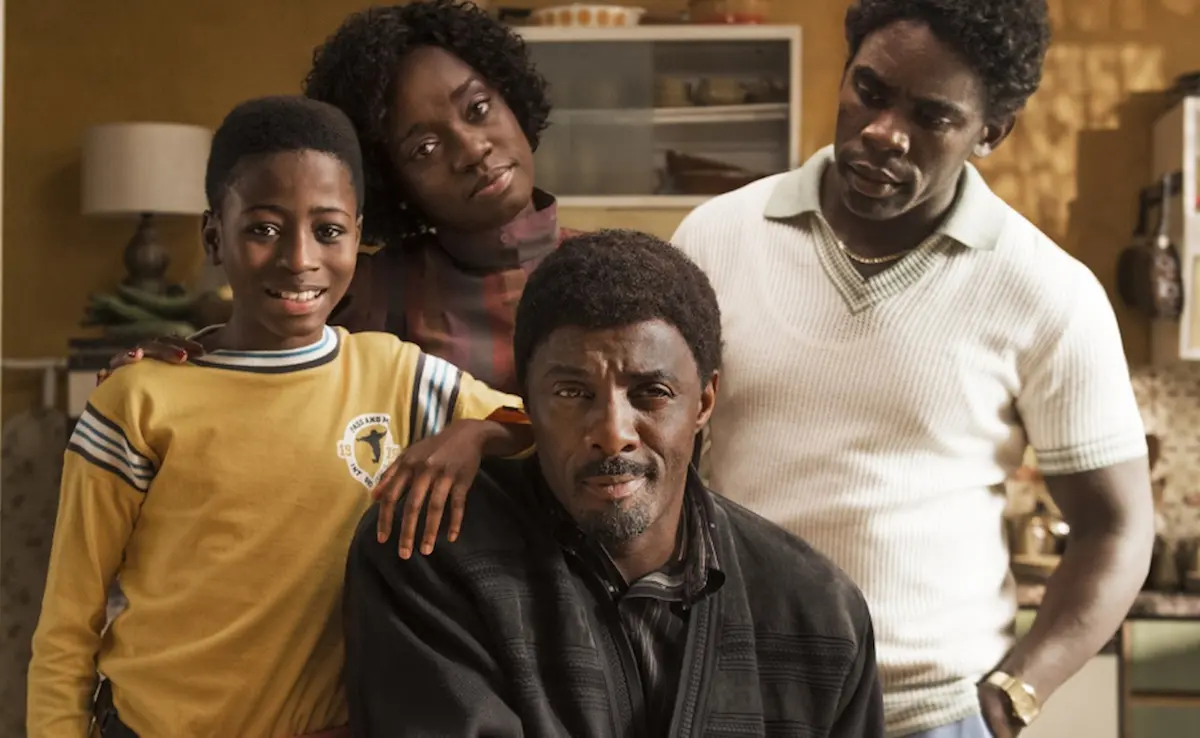 Dans In the Long Run, Idris Elba incarne son propre père et voit ce rôle comme une thérapie