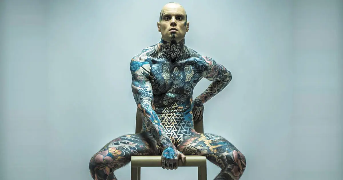 Cet instit prouve que le monde a changé de regard sur les gens tatoués