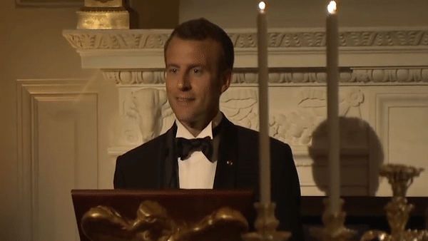 Vidéo : Emmanuel Macron fait rire les Américains… en se moquant des Anglais