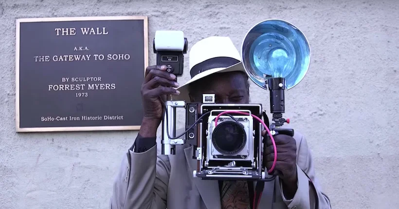 Louis Mendes, le photographe qui immortalise New York avec un appareil photo datant des années 40