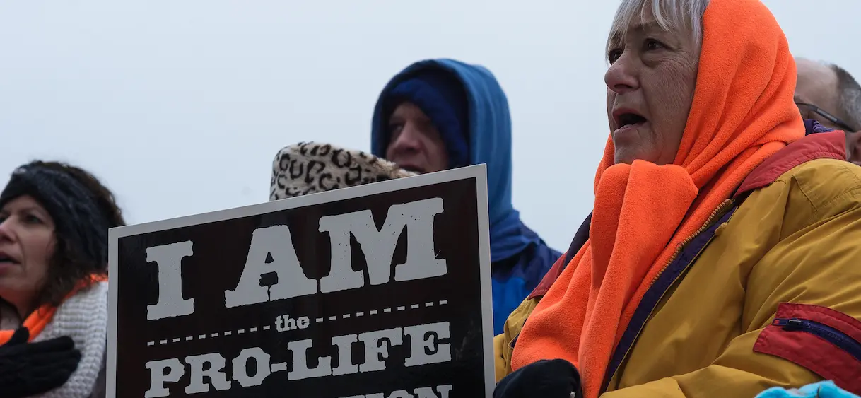 L’Iowa limite l’IVG après six semaines et devient l’État américain le plus restrictif en la matière