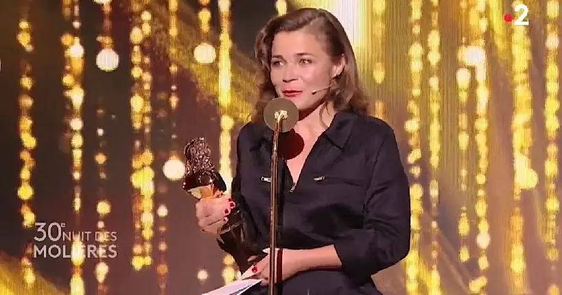 Vidéo : Blanche Gardin se remet elle-même le Molière de l’humour, pour un discours hilarant