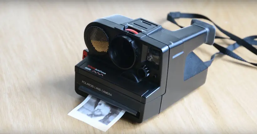 Un photographe a modifié son Polaroid pour qu’il imprime sur du papier thermique