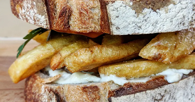 Tuto mariage royal : un casse-dalle à l’anglaise avec notre sandwich aux frites