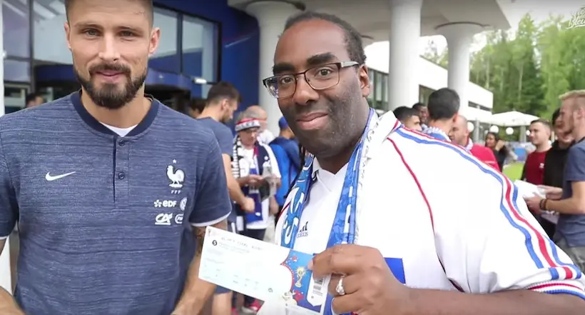 Vidéo : les Bleus ont remis des billets pour France-Australie à 23 supporters ayant fait 3 500 kilomètres pour les voir
