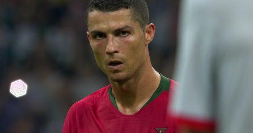 Le brassard de Cristiano Ronaldo mis aux enchères pour aider un