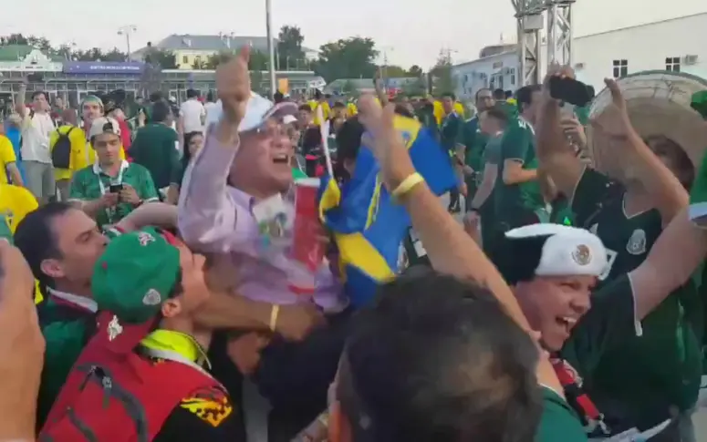 Vidéo : les supporters du Mexique ont fêté la qualification de leur équipe avec les Sud-Coréens pour les remercier