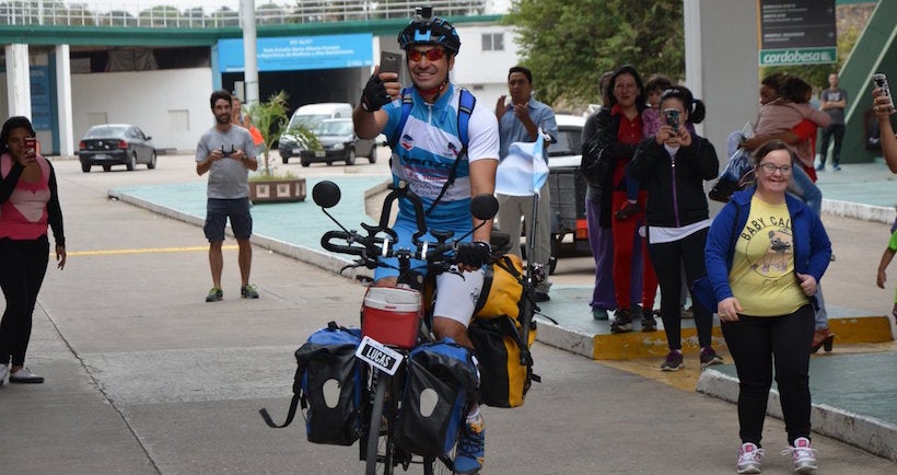 Un supporter argentin a parcouru près de 15 000 kilomètres à vélo pour voir jouer son équipe au mondial