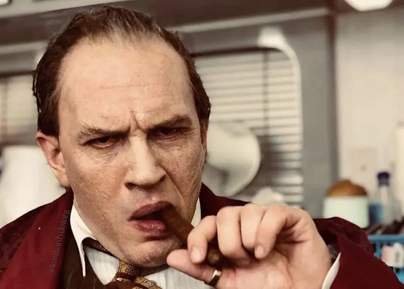 En image : Tom Hardy, toujours plus méconnaissable en Al Capone