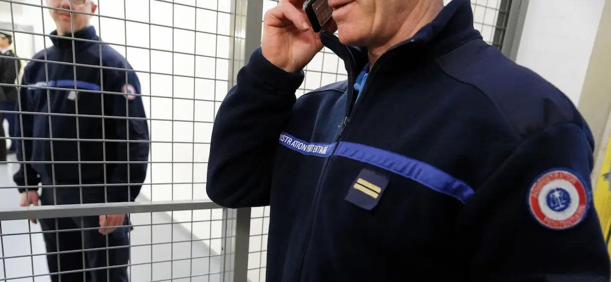 Prisons : plus de 40 000 téléphones portables saisis en 2017