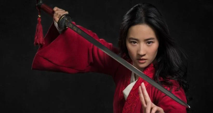 Disney dévoile une première image de Liu Yifei en Mulan