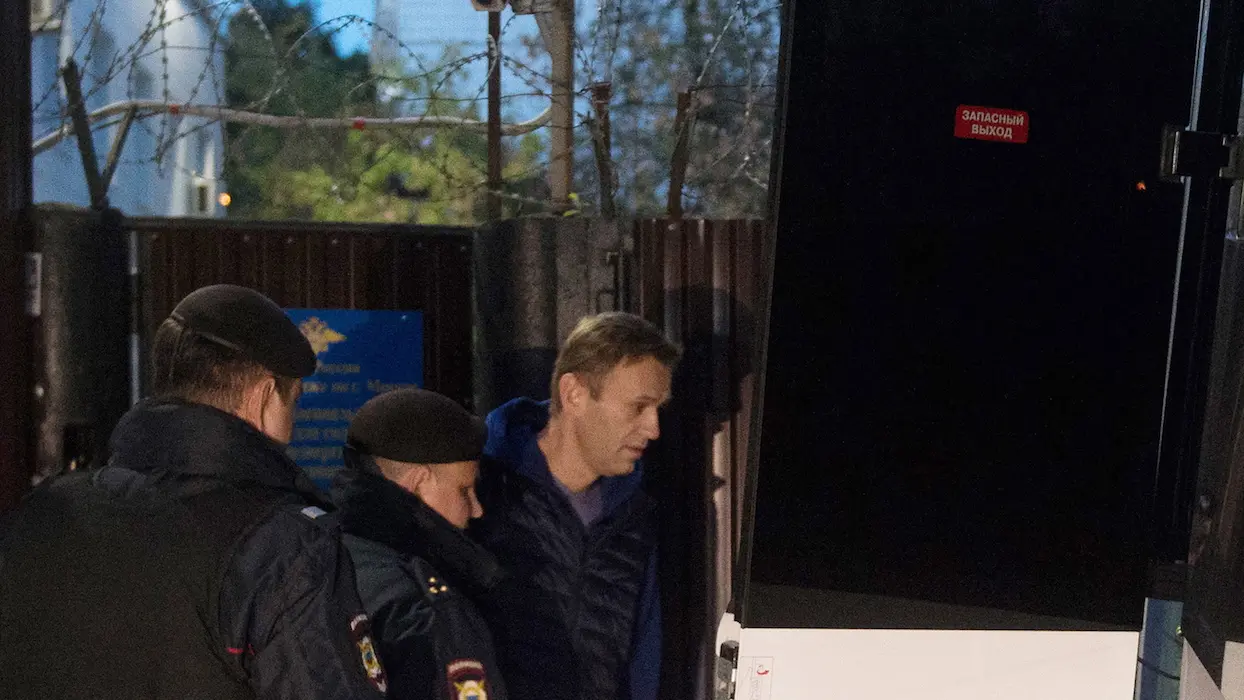 L’opposant russe Alexeï Navalny sort de prison… et est immédiatement arrêté