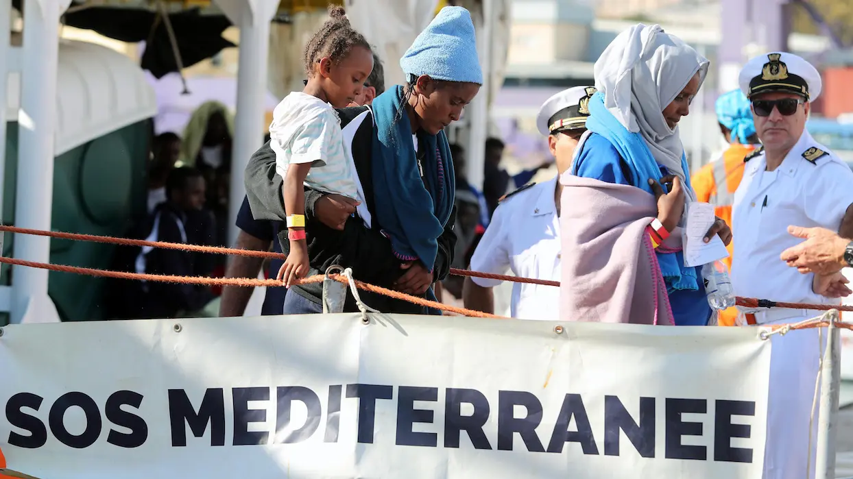 “Il faut saisir l’Aquarius” : des militants de Génération identitaire ont envahi les locaux de SOS Méditerranée
