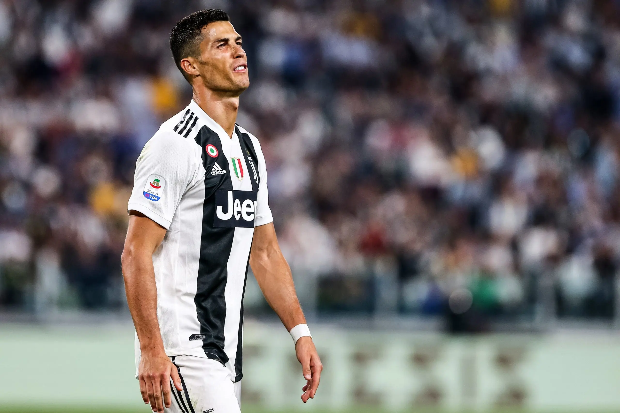 À la place du foot, Cristiano Ronaldo préfère regarder de la boxe ou de l’UFC à la télé