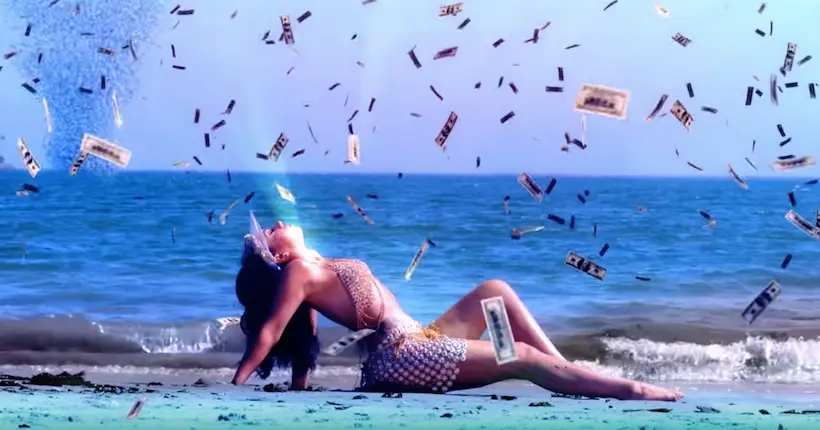 Kali Uchis, plongée dans un rêve psychédélique pour le clip de “Just a Stranger”