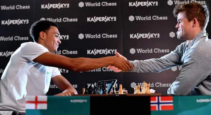 Expert des échecs, Alexander-Arnold a affronté le champion du monde… et a fait mieux que Bill Gates
