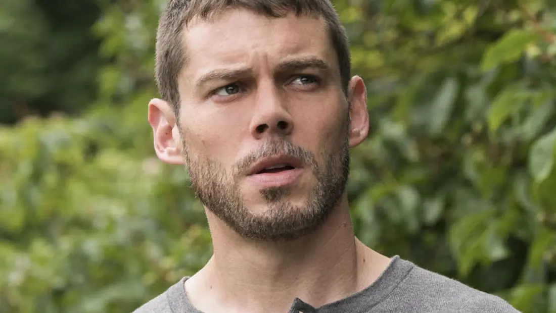 Après Sense8, Brian J. Smith sera le héros de la série dérivée des films Jason Bourne