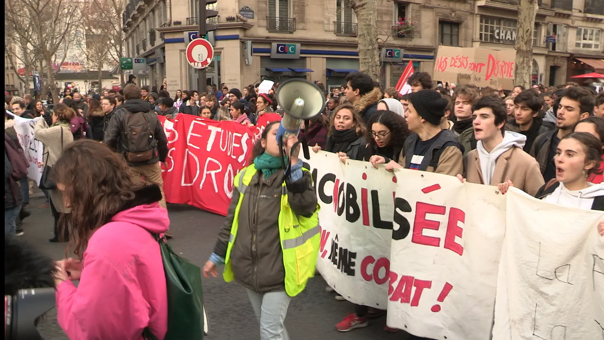 Vidéo : les étudiants rejoignent la mobilisation lycéenne