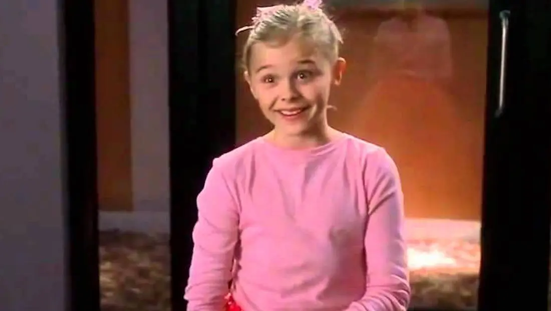 On t’a vue : Chloë Grace Moretz en mannequin en herbe dans Desperate Housewives