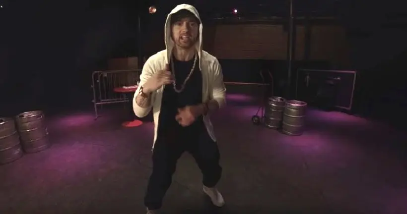 Eminem revient avec “Kick Off”, un freestyle qui claque