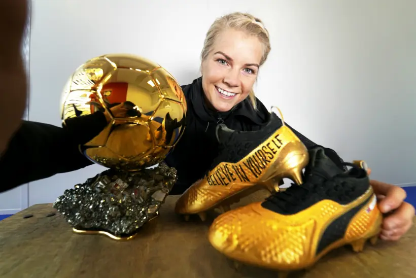 En images : pour célébrer son Ballon d’Or, Ada Hegerberg portera des crampons dorés contre Montpellier