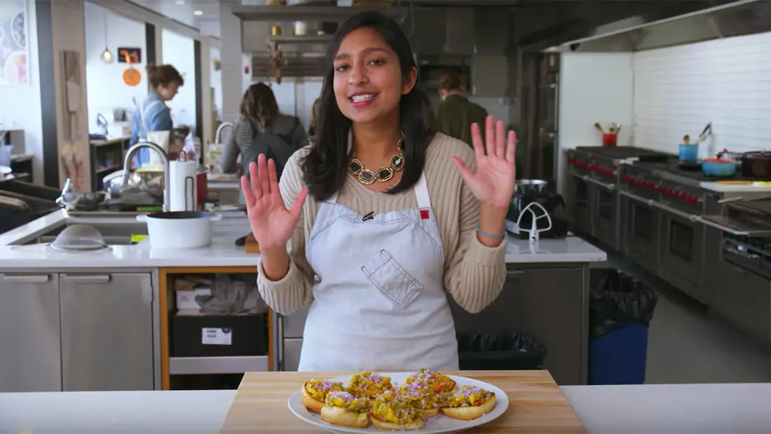 Vidéo : la recette des pav bhaji par l’autrice culinaire Priya Krishna
