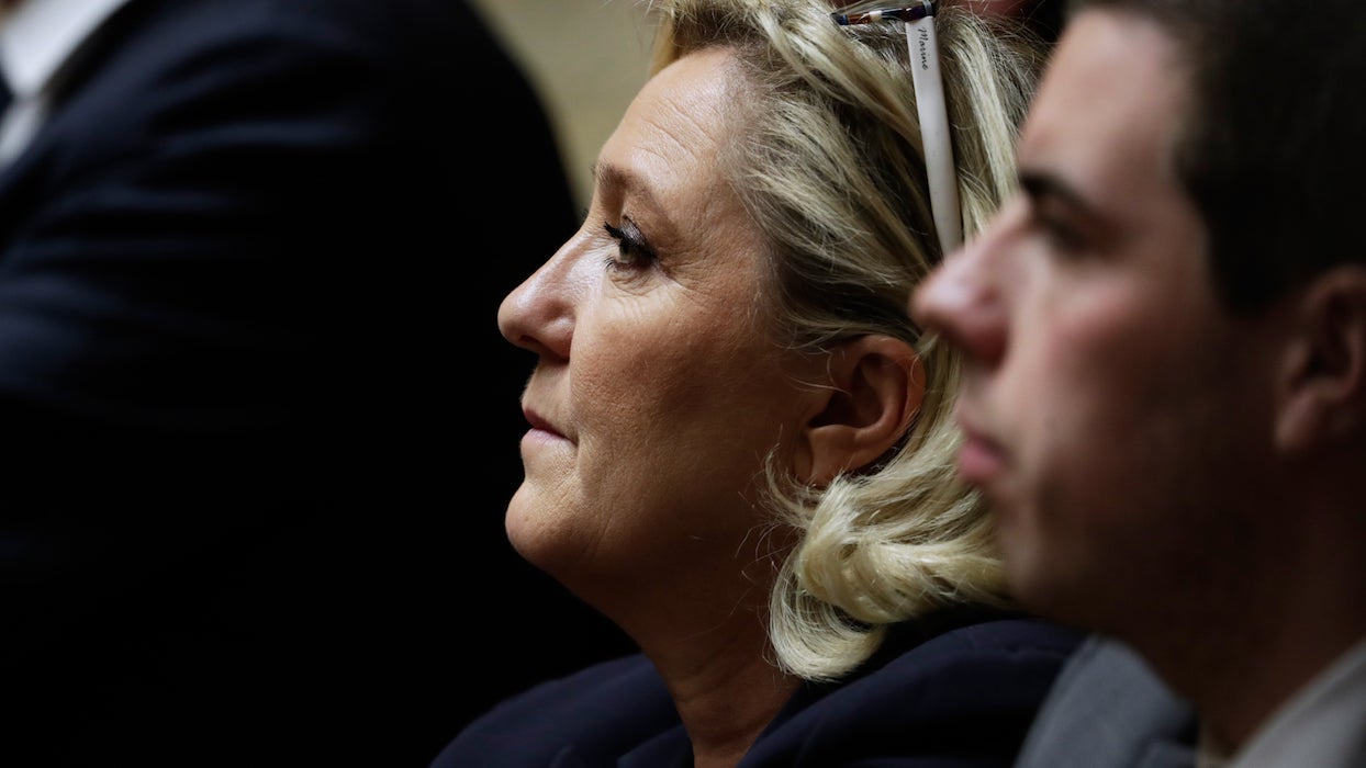 “Trahison” : Marine Le Pen persiste et signe sur le Traité d’Aix-la-Chapelle