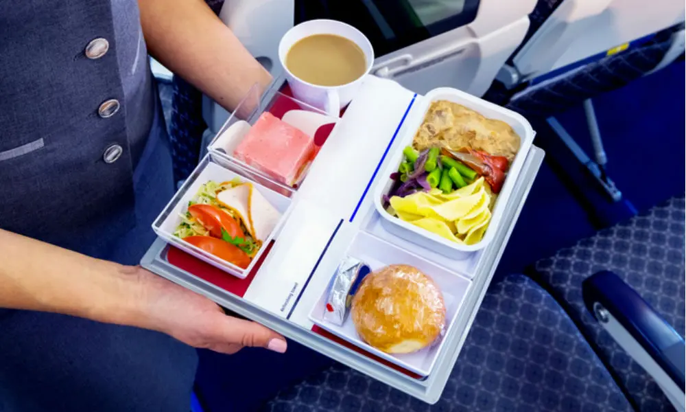 On sait (enfin) pourquoi la nourriture d’avion a un goût si chelou