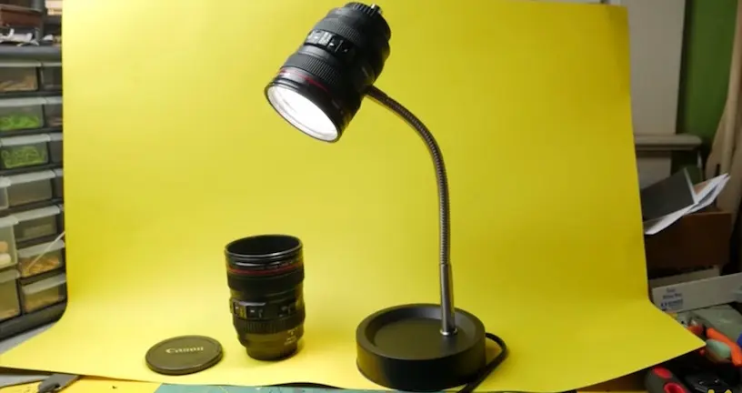 Recyclez vos cadeaux de Noël en fabriquant une lampe appareil photo