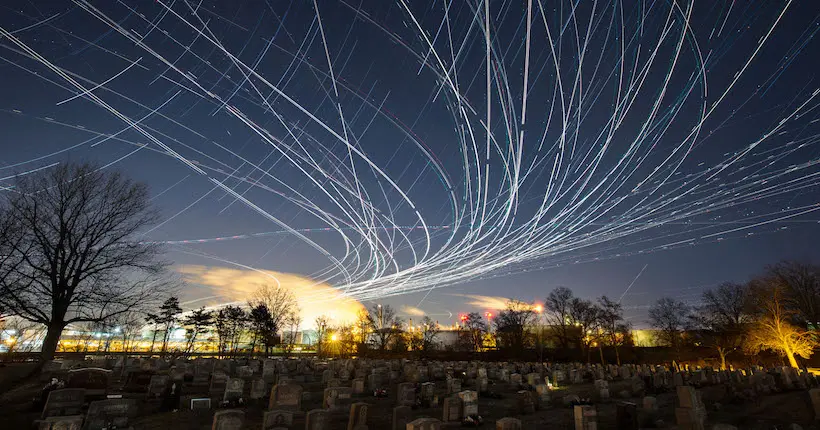 Les traces laissées par les avions dans le ciel capturées par Pete Mauney