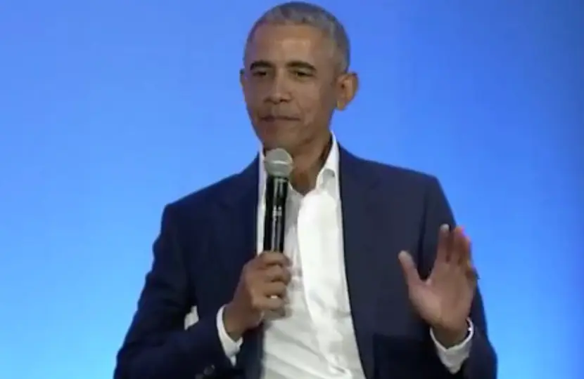 Barack Obama : “Tu n’as pas besoin d’avoir huit femmes qui twerkent autour de toi”