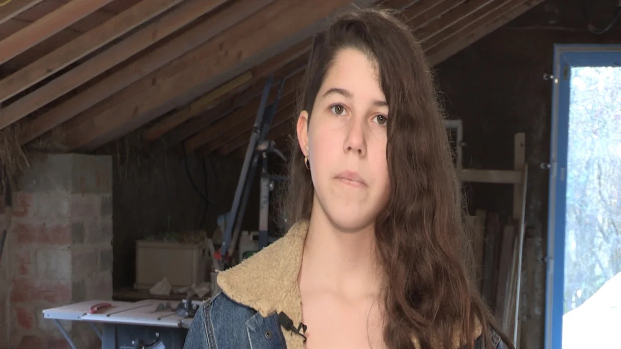 Vidéo : à 14 ans, une collégienne française fait grève pour le climat