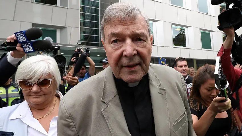 Le cardinal australien Pell, numéro 3 du Vatican, reconnu coupable de pédophilie