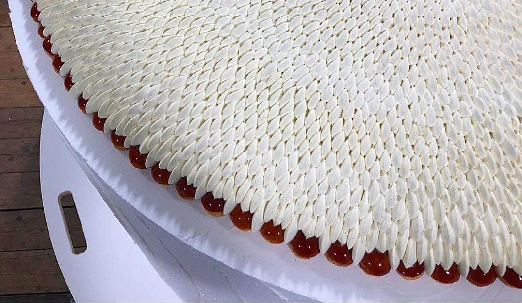 Le pâtissier Cédric Grolet vous présente son sainthonoré XXL