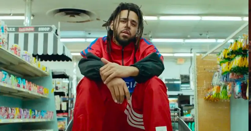 J. Cole prend le pouvoir dans le clip de “Middle Child”