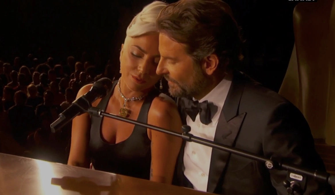 Lady Gaga accusée de plagiat pour son titre “Shallow” avec Bradley Cooper