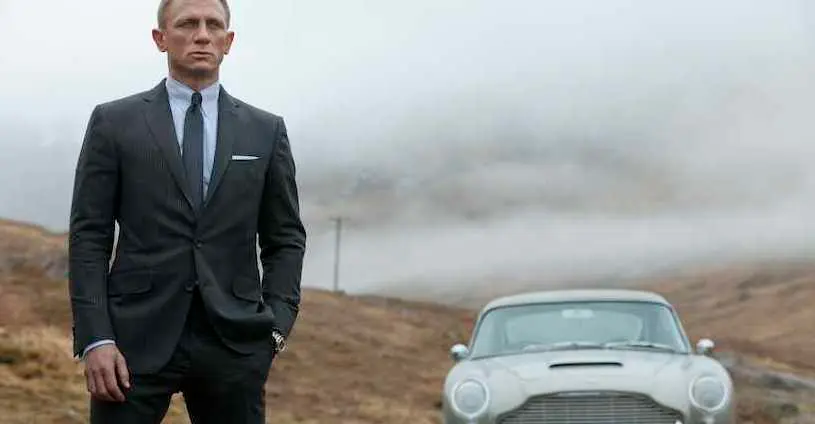 James Bond roulera désormais en Aston Martin électrique