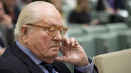 <p>France&#8217;s far-right National Front (FN) honorary president Jean-Marie Le Pen waits prior to appearing before the Court of Justice of the European Union over accusations of misuse of European parliament funds, on November 23, 2017 in Luxembourg. (Photo by JOHN THYS / AFP)</p>
