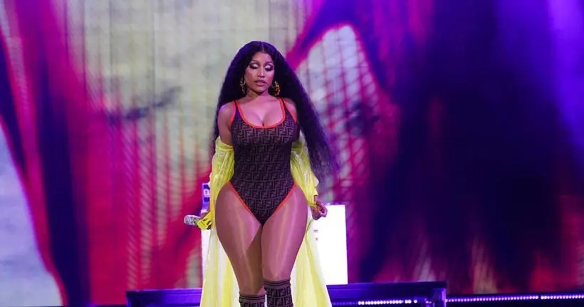 Bordeaux : pendant que son public l’attend, Nicki Minaj fait du manège