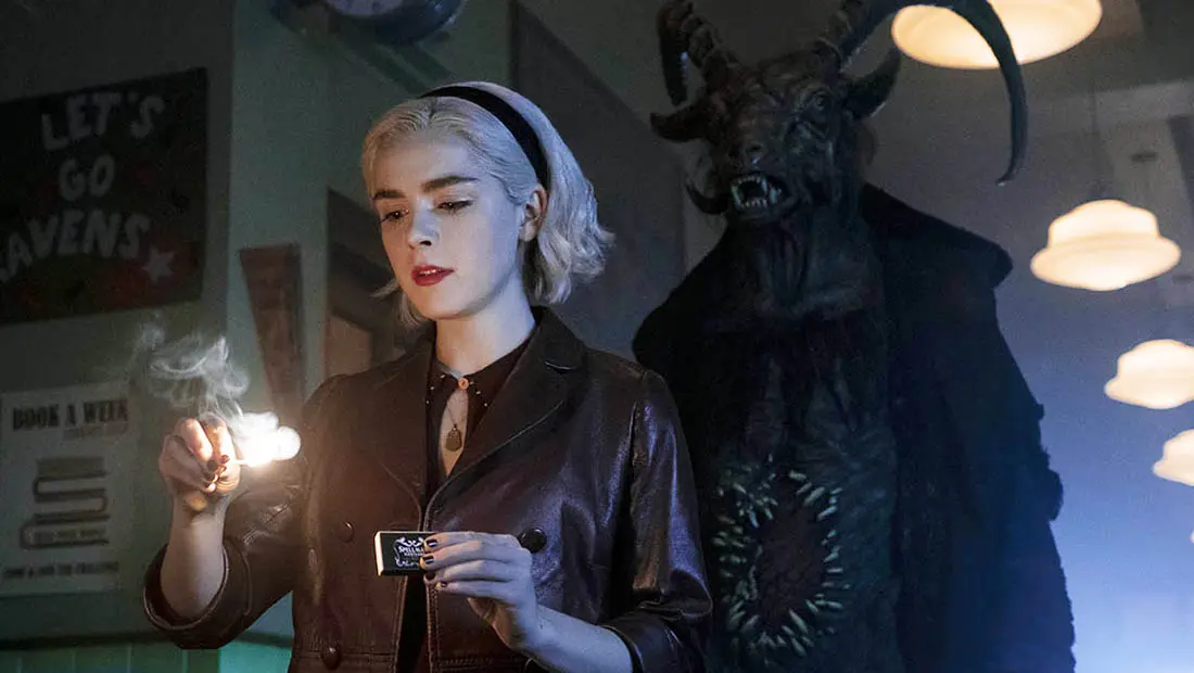 Sabrina au cœur d’un triangle amoureux dans les premières images de la saison 2