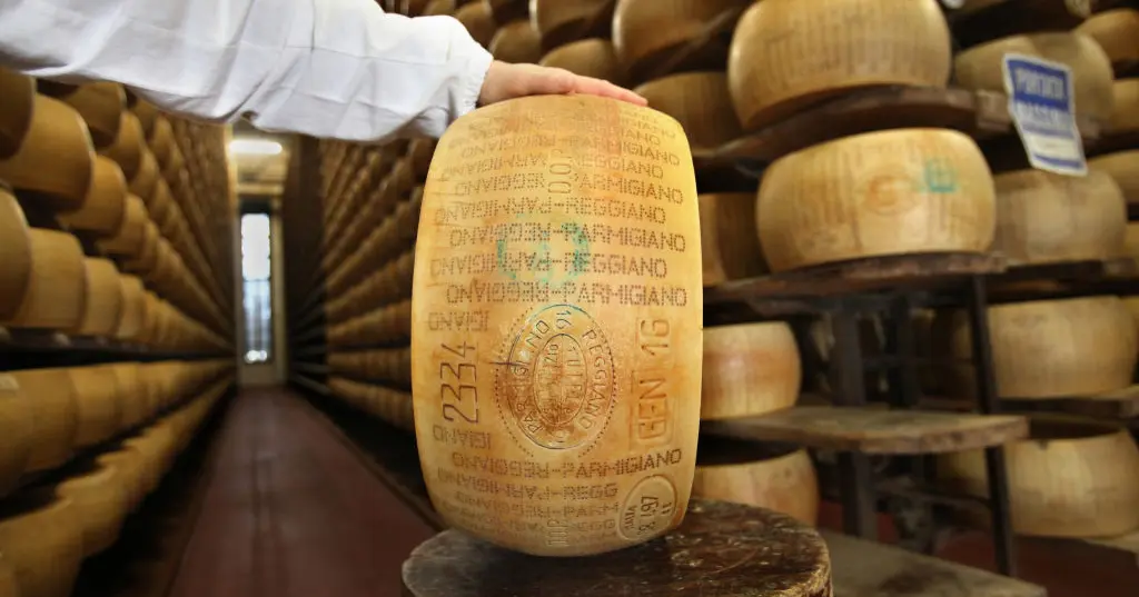 Le parmesan : les galères d’un fromage face à la contrefaçon