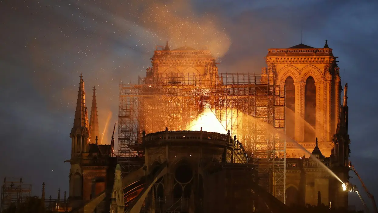 Notre-Dame : l’entreprise de rénovation impliquée dans un autre départ de feu